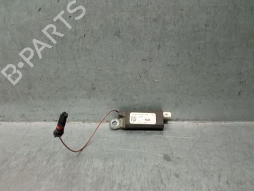 Antenne/Base JAGUAR F-PACE (X761) 2.0 TD4 (180 hp) 30137326
