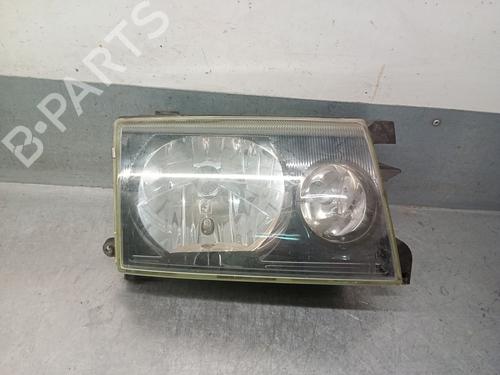 Used Right headlight NISSAN TERRANO II (R20) 2.7 TDi 4WD (125 hp) 31611761