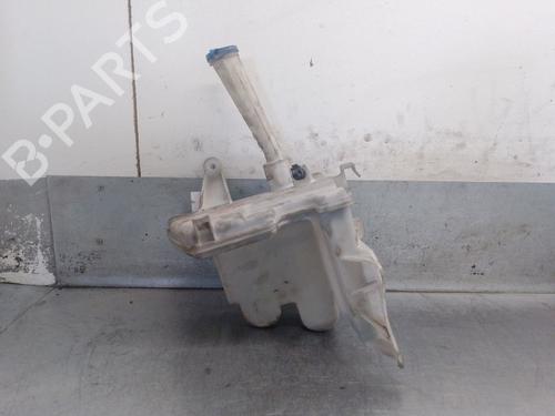 Used Windscreen washer tank Windscreen washer tank 38305519 38305519