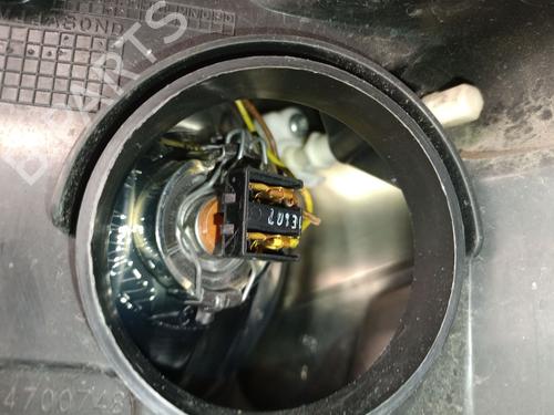 Right headlight PEUGEOT 308 I (4A_, 4C_) 2.0 HDi | BP31044654C29 