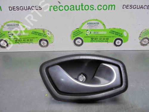 Used Front right interior door handle RENAULT LAGUNA III (BT0/1) 1.5 dCi (BT00, BT0A, BT0T, BT1J) (110 hp) 3215189