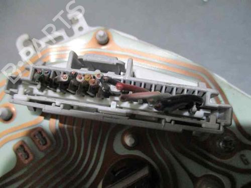Instrument cluster LAND ROVER FREELANDER I (L314) 2.0 DI 4x4 | BP2804720C47 