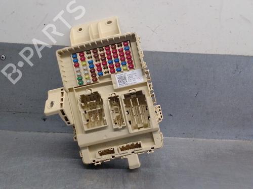 Used Fuse box Fuse box 30182029 30182029
