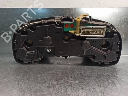 Instrument cluster OPEL ZAFIRA A MPV (T98)  | BP8518172C47 