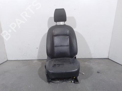 Used Right front seat NISSAN QASHQAI I (J10, NJ10) 2.0 dCi (150 hp) 30699959