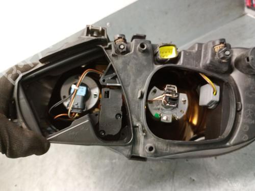 Right headlight CHRYSLER VOYAGER IV (RG, RS) 2.8 CRD | BP27201355C29 