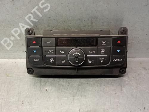 Used Climate control Climate control 28129143 28129143