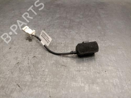 Used Electronic module CITROËN C4 III (BA_, BB_, BC_) 1.2 PureTech 130 (BAHNSA, BAHNSB) (130 hp) 23076099