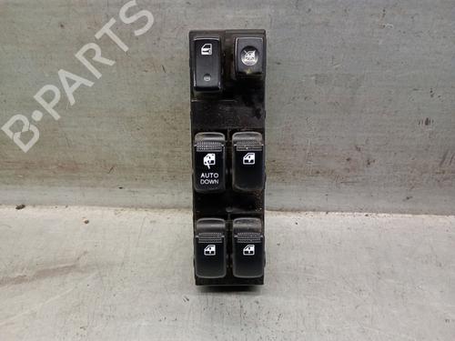 Used Left front window switch KIA SPORTAGE II (JE_, KM_) 2.0 CRDi 4WD (140 hp) 24647133
