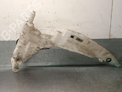 Used Windscreen washer tank FORD FOCUS I Turnier (DNW) 1.8 TDCi (115 hp) 32001270