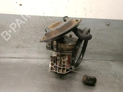 Used Fuel pump MERCEDES-BENZ C-CLASS (W202) C 250 D (202.125) (113 hp) 30940375