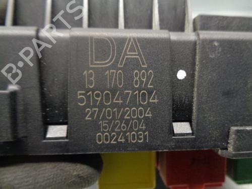 Fuse box OPEL VECTRA C (Z02) 2.2 DTI 16V (F69) | BP12191351E1 