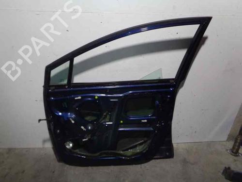 Right front door TOYOTA COROLLA Verso (ZER_, ZZE12_, R1_) 2.0 D-4D (CUR10_, CUR10R) | BP8108513C3 
