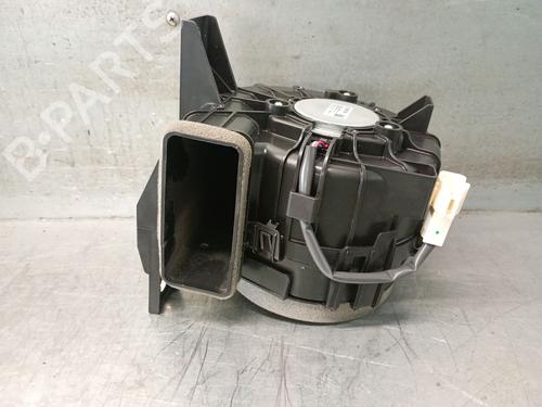 Used Heater blower motor TOYOTA YARIS (_P13_) 1.5 Hybrid (NHP130_, NHP130) (101 hp) 26919004