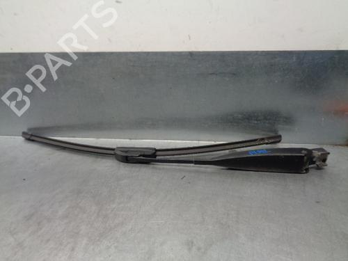 Used Front windshield wiper arm MERCEDES-BENZ E-CLASS (W210) E 320 CDI (210.026) (197 hp) 8917729