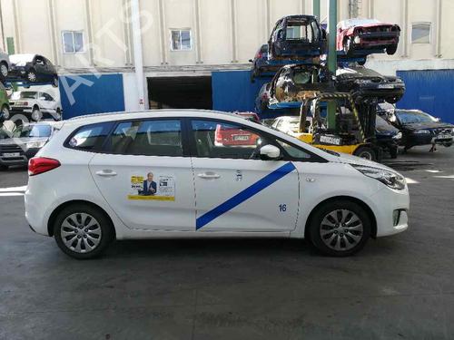 Switch KIA CARENS IV 1.7 CRDi | BP20260122I30  - Image 8