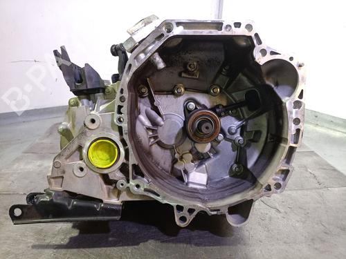 Used Gearbox DACIA SANDERO II 1.0 SCe 75 (B8JC, B8JD, B8NC) (73 hp) 28726000