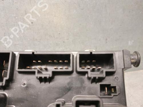 Sikringsdåse FORD MONDEO I Turnier (BNP) 2.0 i 16V | BP30482656E1