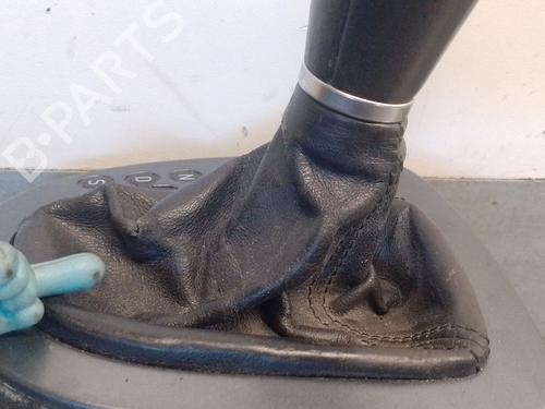 Gear lever SEAT ALTEA XL (5P5, 5P8) 2.0 TDI 16V | BP25246384M90 