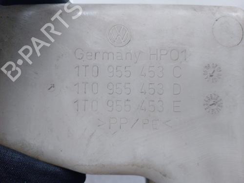 Windscreen washer tank VW TOURAN (1T1, 1T2) 2.0 TDI 16V | BP31666078C113 