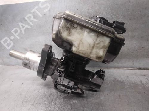 Used Brake master cylinder SKODA OCTAVIA II Combi (1Z5) 2.0 TDI RS (170 hp) 17364174