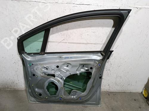 Right front door OPEL MERIVA B MPV (S10) 1.6 CDTI (75) | BP26030033C3 