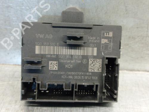 Elektronisk modul AUDI A3 Limousine (8VS, 8VM) 1.6 TDI (110 hp) 27584835