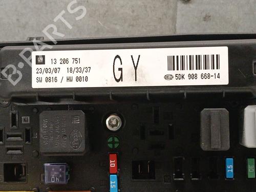 Fuse box OPEL ASTRA H GTC (A04) 1.6 (L08) | BP37033619E1 - Image 2