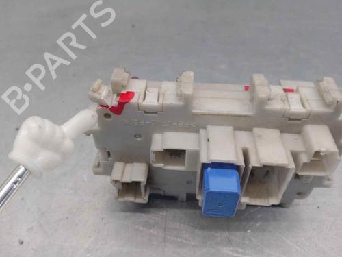 Fuse box NISSAN NAVARA NP300 (D40)  | BP18122145E1 