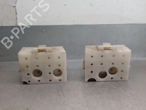 Used Rear bumper reinforcement RENAULT CLIO II (BB_, CB_) [1998-2016]  31751775