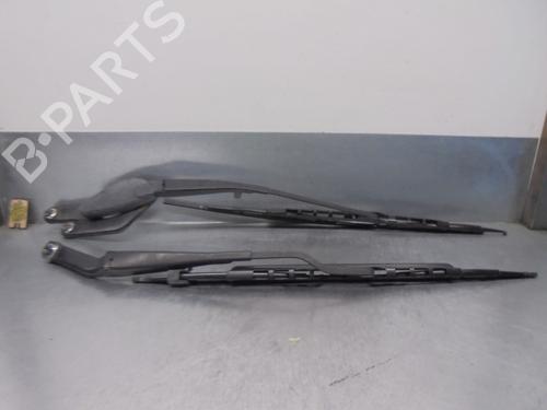 Used Front windshield wiper arm MERCEDES-BENZ S-CLASS (W220) S 430 (220.070, 220.170) (279 hp) 15218890