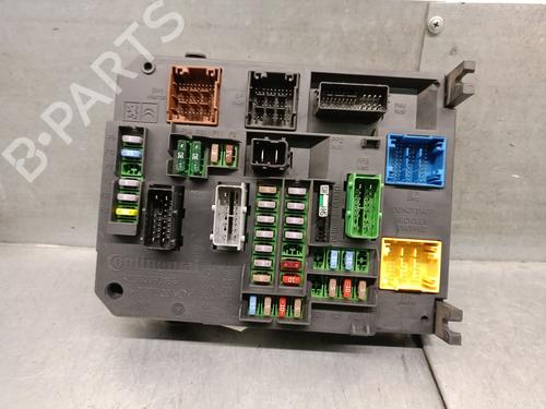 fuse-box-citroen-c4-ii-nc_-2009-32779420 main image