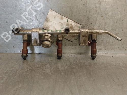 Used Injection rail Injection rail 36018180 36018180