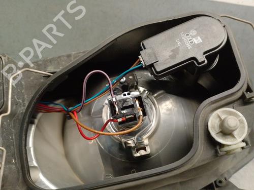 Right headlight SEAT IBIZA III (6L1) 1.2 | BP31095754C29