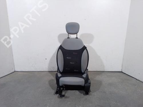 Used Left front seat FIAT 500L (351_, 352_) 1.3 D Multijet (199LXY1A, 199LXY11) (84 hp) 31940995