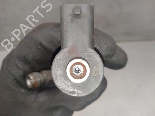 Injector HYUNDAI H-1 / STAREX Bus (A1) 2.5 CRDi | BP21840958M100