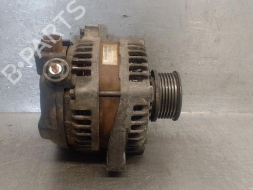 Used Alternator Alternator TOYOTA YARIS (_P9_) 1.4 D-4D (NLP90_, NLP90R) (90 hp) 33120834 33120834