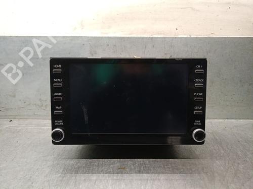 Used Radio TOYOTA COROLLA Saloon (_E21_) 1.8 VVTi Hybrid (ZWE211, MZEA12) (98 hp) 23190026