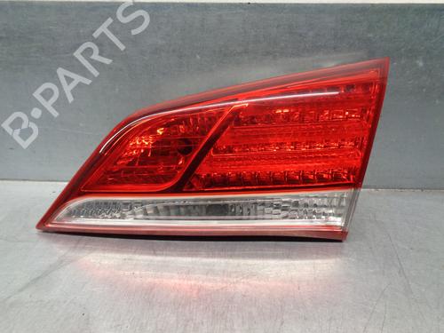 Used Right tailgate light Right tailgate light 8622111 8622111