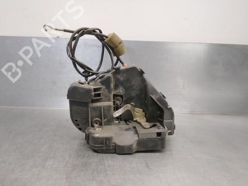 Cerradura puerta trasera izquierda MERCEDES-BENZ C-CLASS (W203) C 32 AMG Kompressor (203.065) (354 hp) 29751018