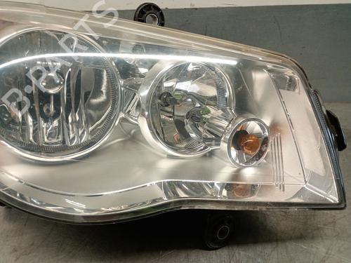 Right headlight LANCIA VOYAGER MPV (404_) 2.8 CRD (RT, 53) | BP28144061C29 