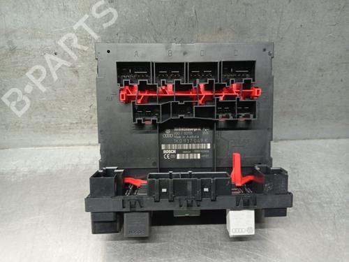 Used Fuse box VW GOLF V (1K1) 1.6 (102 hp) 30408564