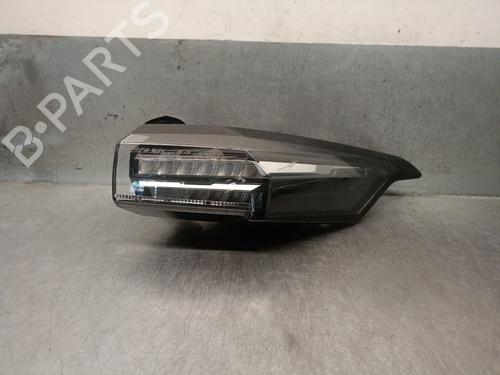Used Right taillight PEUGEOT 308 III (FB_, FH_, FP_, F3_, FM_) BlueHDi 130 (FBYHZL, FBYHZT) (131 hp) 25243748