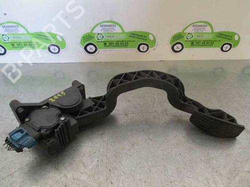 Used Pedal Pedal 2083813 2083813
