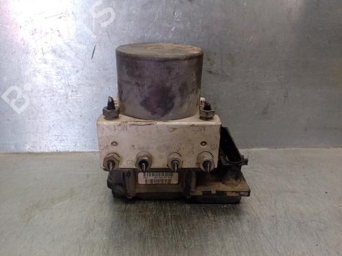 Used ABS pump CITROËN C4 I (LC_) 1.4 16V (88 hp) 13817375