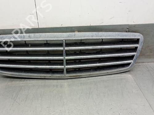 Grille MERCEDES-BENZ C-CLASS (W203) C 270 CDI (203.016) A2038800223 | A2038800223