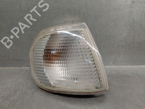 Clignotant avant droit SKODA FELICIA I Estate (6U5) 1.6 (75 hp) 31987837