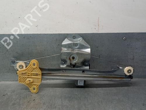 Rudehejsemekanisme venstre bagtil RENAULT CAPTUR I (J5_, H5_) 1.5 dCi 90 (J5N4, J5M5, J5MW, J5M6, J5AL, J5AJ) | BP30832419C24