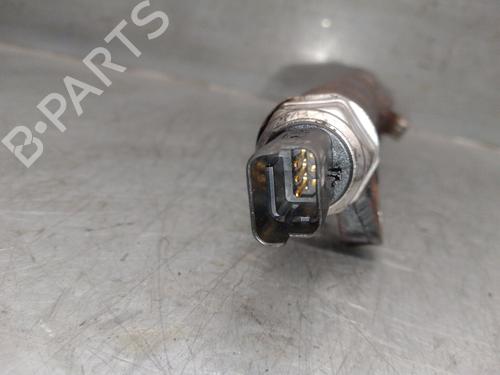Injection rail FORD MONDEO III Saloon (B4Y) 2.0 TDCi | BP28215121M98 