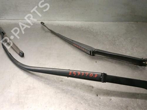 Used Front windshield wiper arm Front windshield wiper arm 36808653 36808653